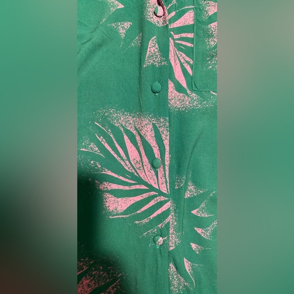 Cotton On Green Shirt with Pink Accents - Picture 4 of 9
